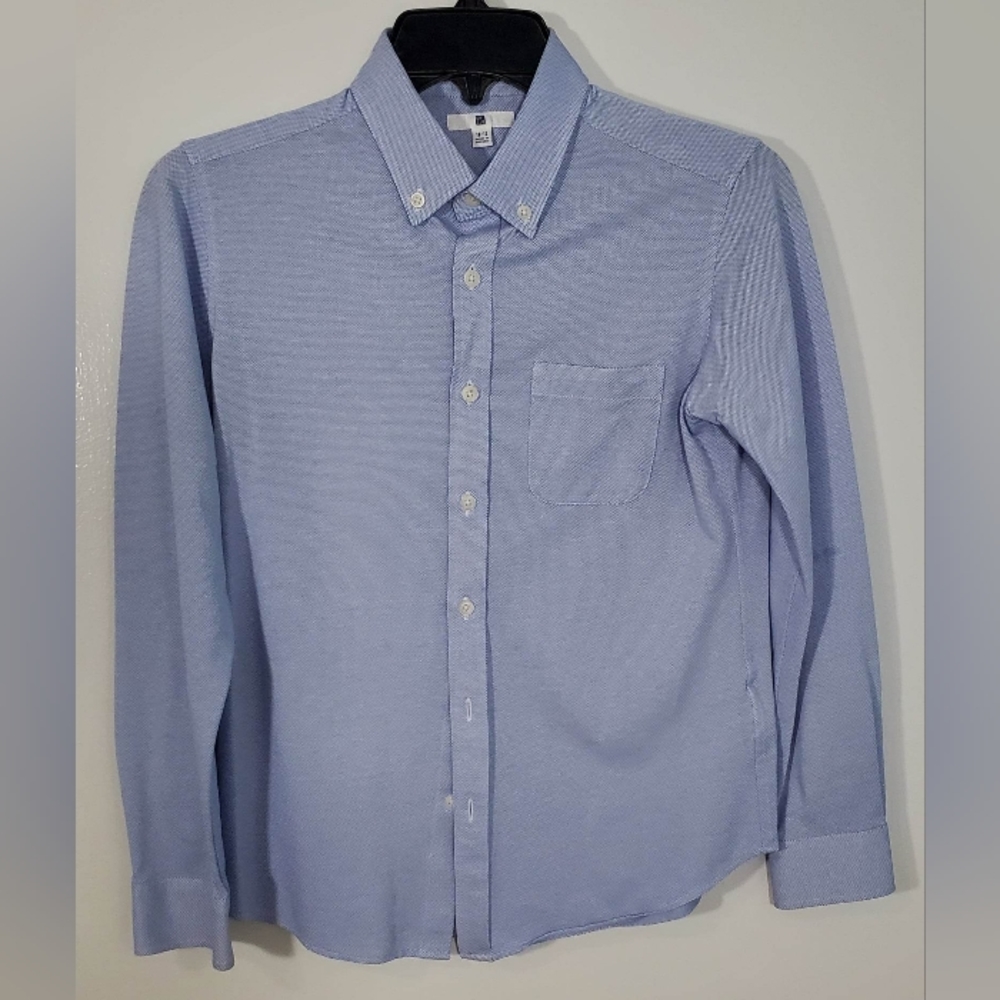UNIQLO boy's light blue shirt size 11-12